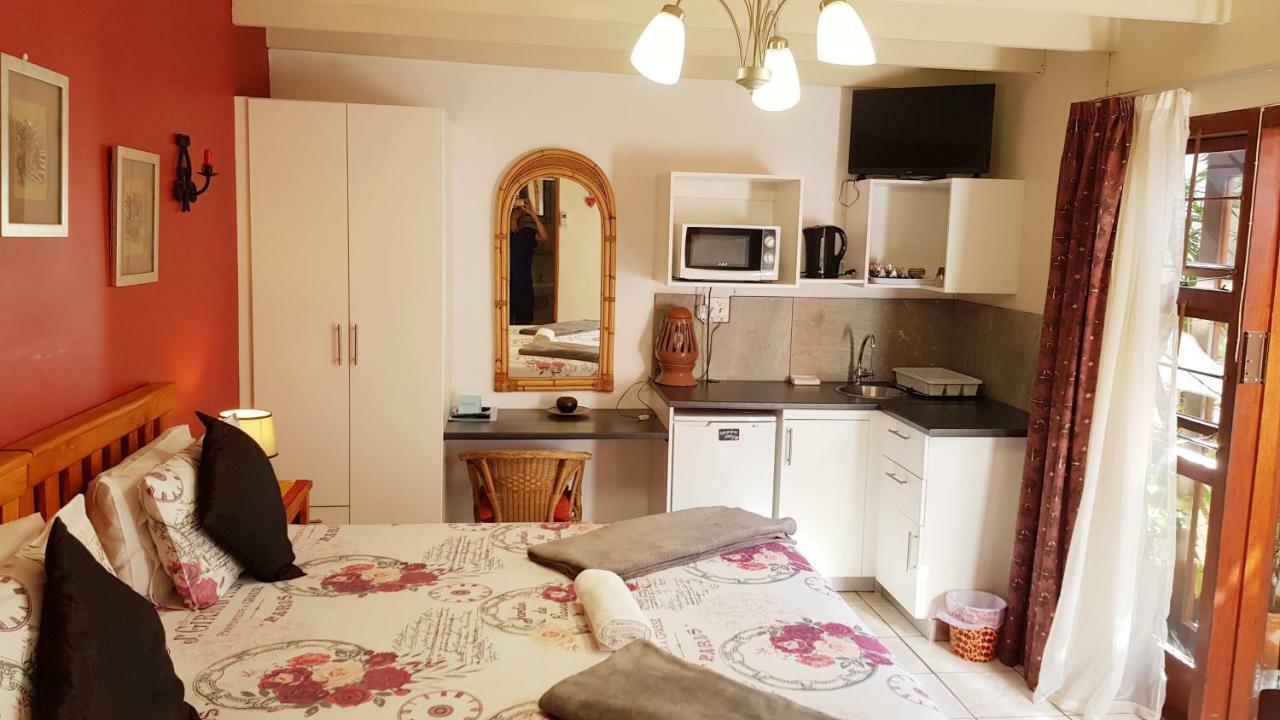 Hoylake Inn Ист-Лондон Экстерьер фото